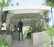 Perra paquistaní con curvas montando un tipo negro