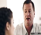 Aventura familiar prohibida con Brandi Love